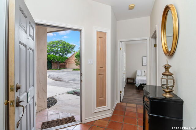 Image 4 of 54 For 8 Clermont Ct