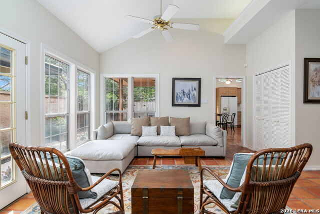 Image 9 of 54 For 8 Clermont Ct