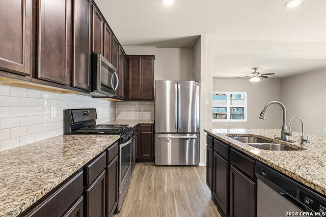 Image 12 of 44 For 513 Chelson Hunt