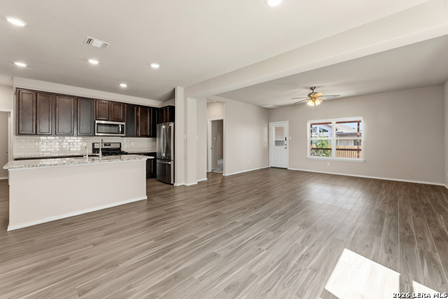 Image 13 of 44 For 513 Chelson Hunt