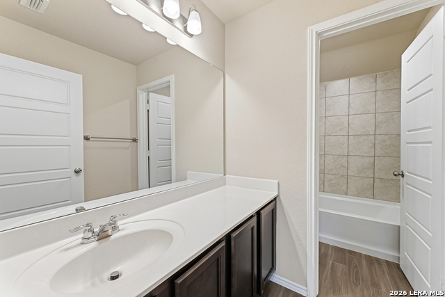 Image 31 of 44 For 513 Chelson Hunt