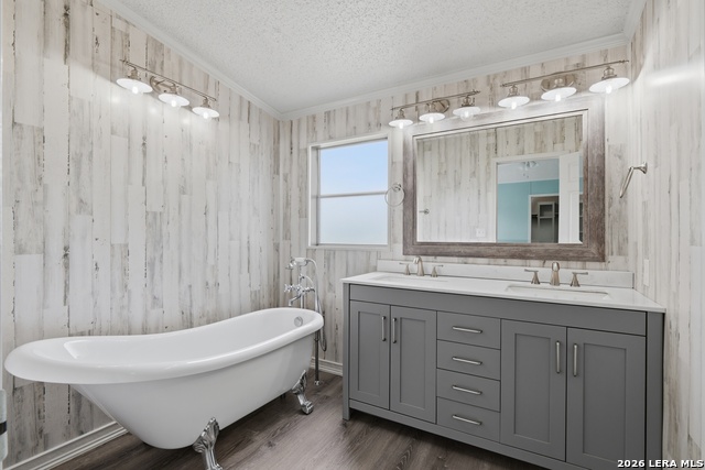 Listing photo id 11 for 5975 County Road 277