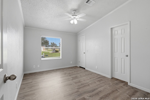 Listing photo id 21 for 5975 County Road 277