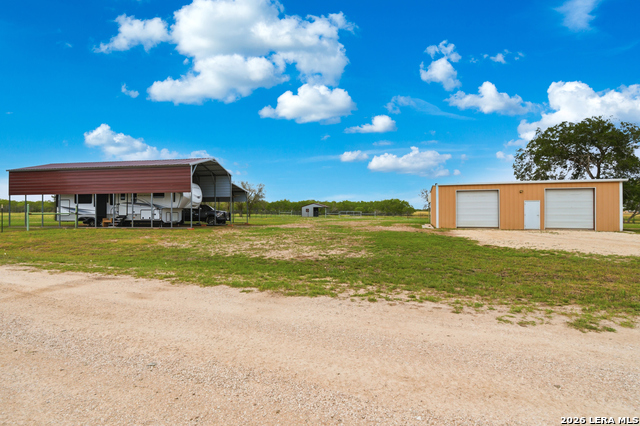 Listing photo id 25 for 5975 County Road 277