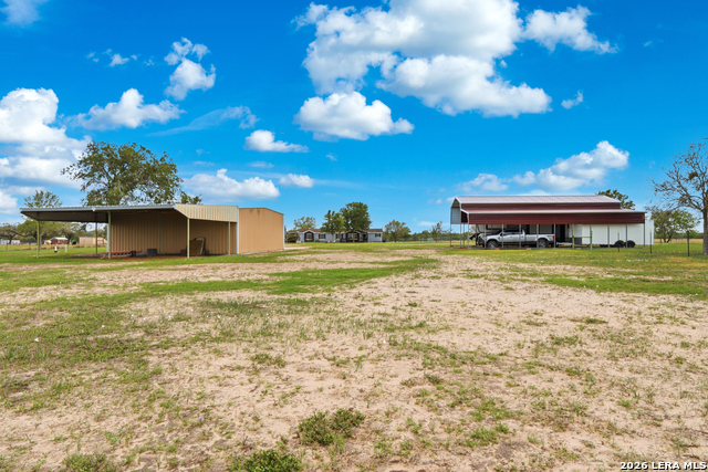 Listing photo id 26 for 5975 County Road 277