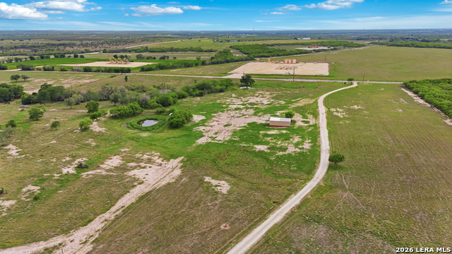 Listing photo id 32 for 5975 County Road 277