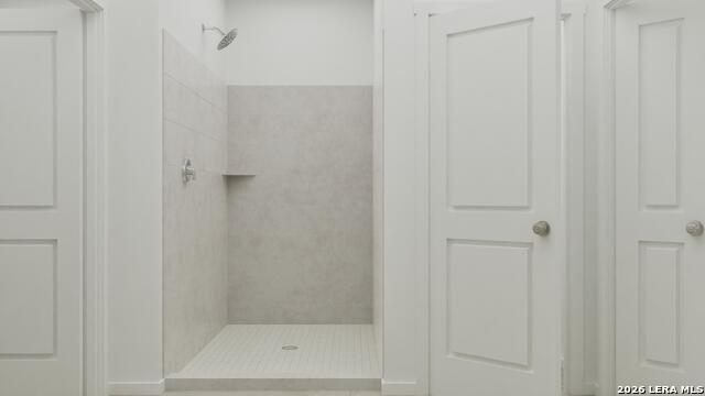 Image 30 of 32 For 12446 Berg Hills