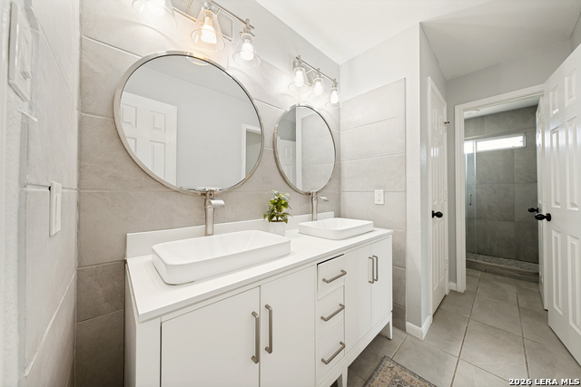 Image 19 of 22 For 1223 Stetson Grn