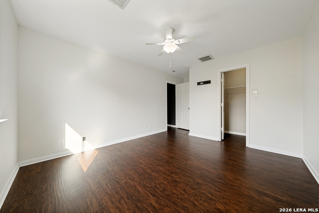 Image 20 of 22 For 1223 Stetson Grn