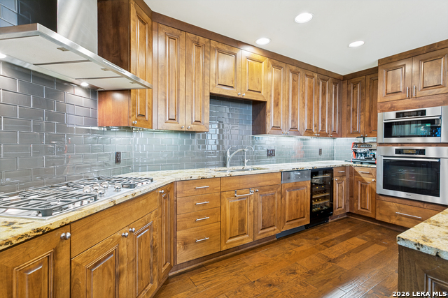 Image 11 of 36 For 4242 Broadway  1702