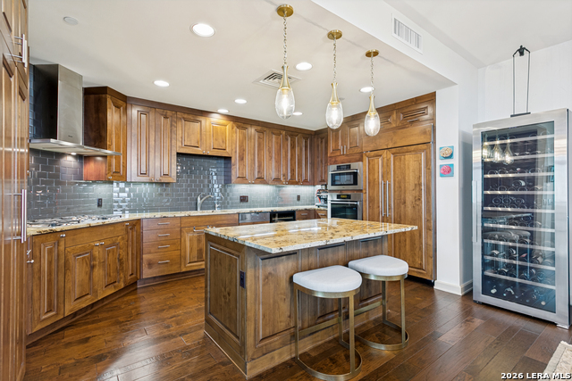 Image 14 of 36 For 4242 Broadway  1702