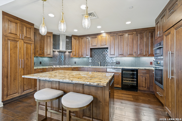 Image 15 of 36 For 4242 Broadway  1702