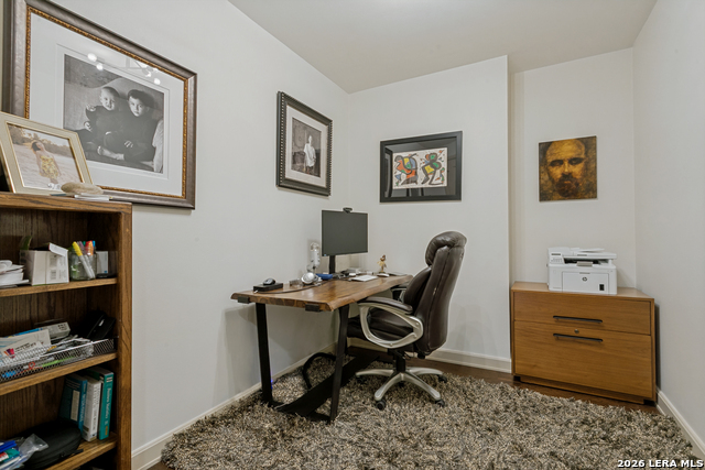 Image 20 of 36 For 4242 Broadway  1702