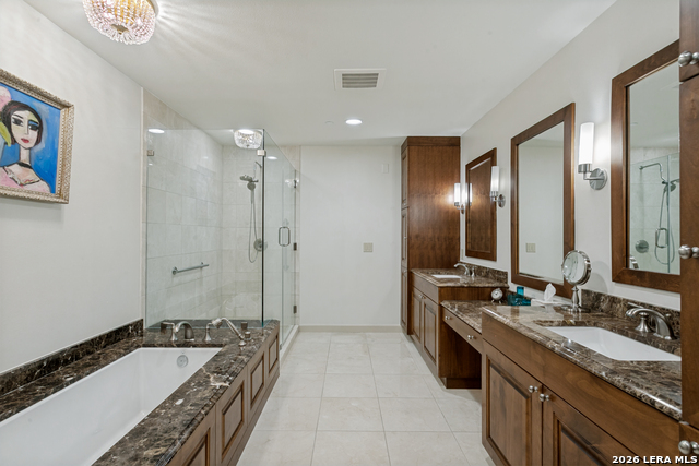 Image 26 of 36 For 4242 Broadway  1702