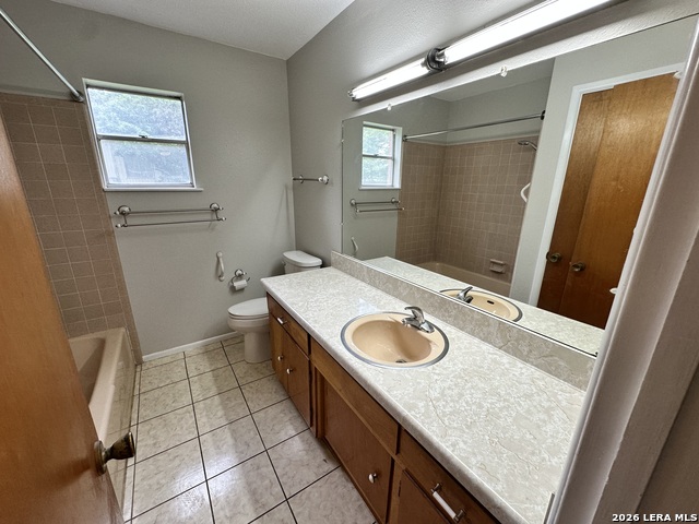 Image 12 of 25 For 809 Florence St