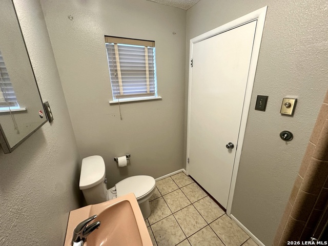 Image 19 of 25 For 809 Florence St