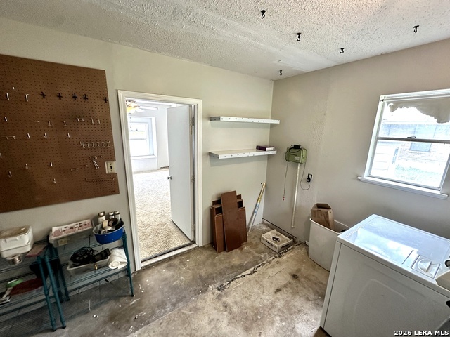 Image 23 of 25 For 809 Florence St