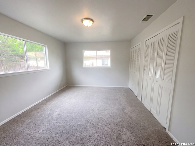 Image 10 of 18 For 225 La Jolla