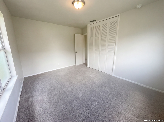 Image 13 of 18 For 225 La Jolla