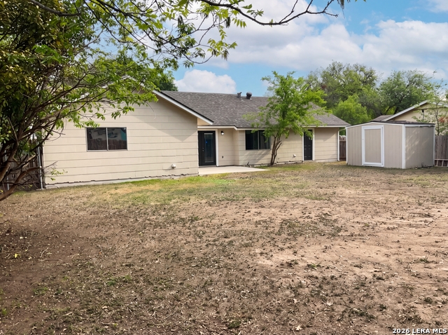 Image 16 of 18 For 225 La Jolla