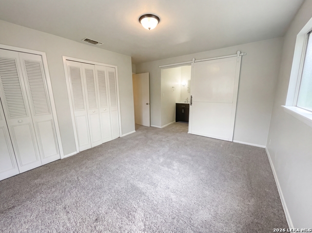 Image 4 of 18 For 225 La Jolla