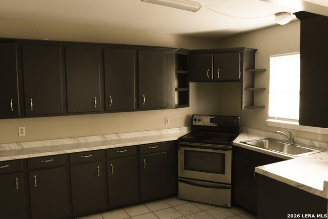 Image 9 of 17 For 3522 Bob Billa