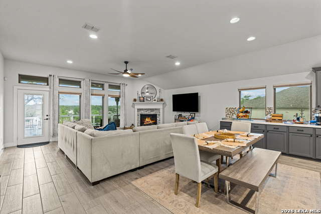 Image 10 of 29 For 1102 Cadogan Squire