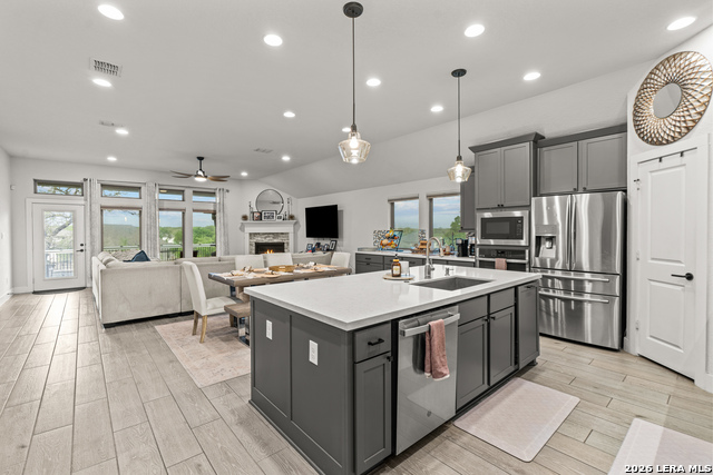 Image 15 of 29 For 1102 Cadogan Squire