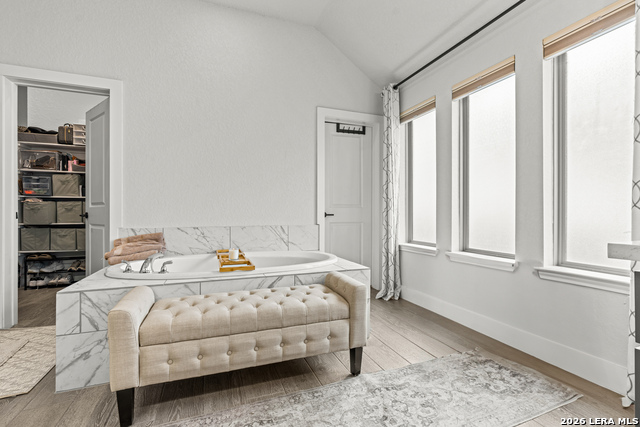 Image 20 of 29 For 1102 Cadogan Squire