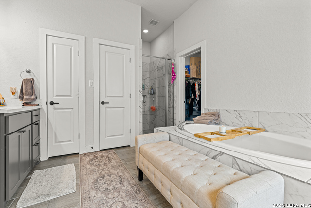 Image 22 of 29 For 1102 Cadogan Squire