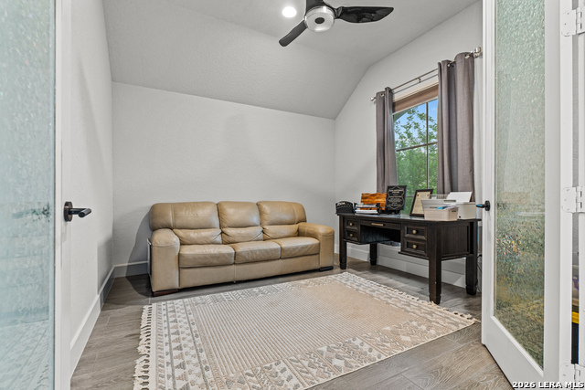 Image 5 of 29 For 1102 Cadogan Squire