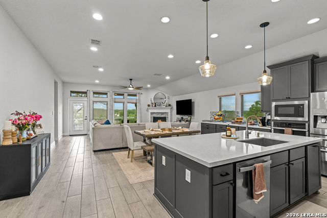 Image 9 of 29 For 1102 Cadogan Squire