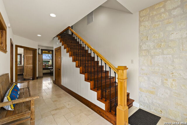 Image 31 of 50 For 107 High Street