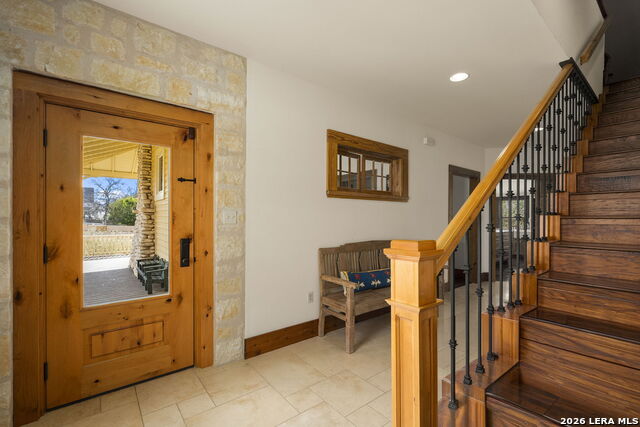 Image 32 of 50 For 107 High Street