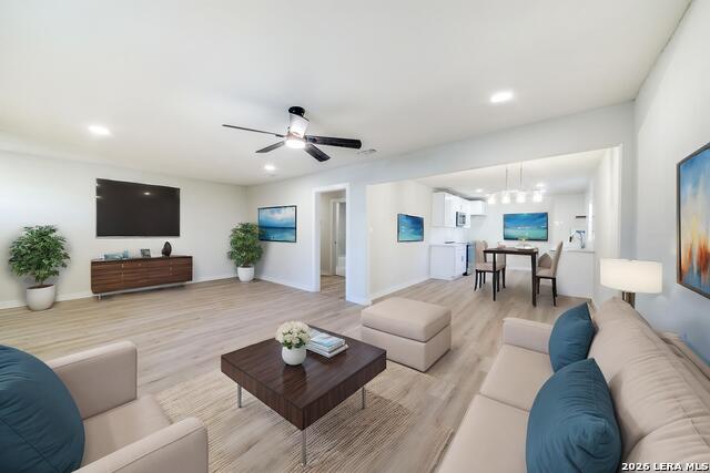 Image 4 of 28 For 1414 Burleson