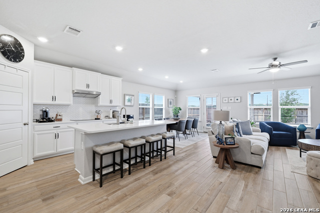 Image 15 of 30 For 29503 Frontier Way