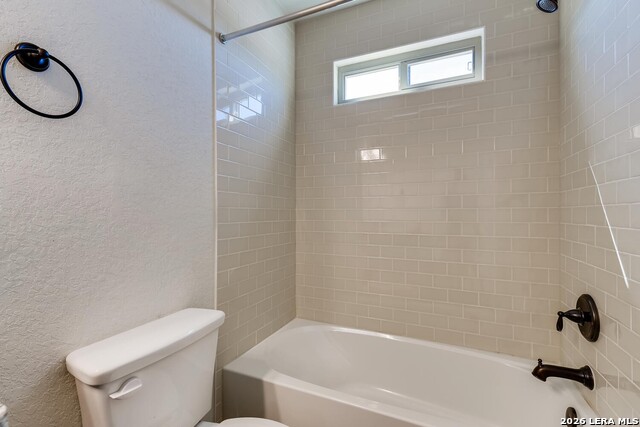 Listing photo id 14 for 10343 Lynwood Branch