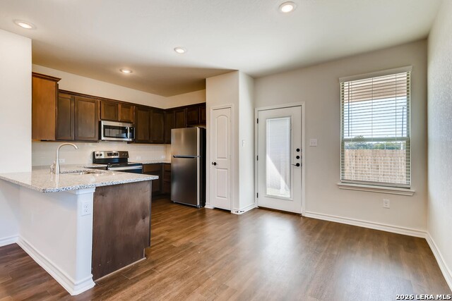 Listing photo id 6 for 10343 Lynwood Branch