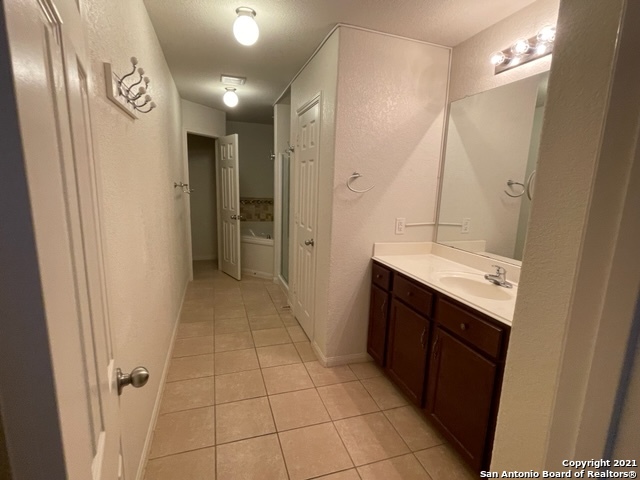 Image 17 of 25 For 11830 Luckey Vis