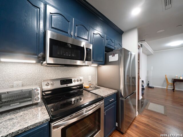 Image 5 of 16 For 1 Towers Park Lane  1208