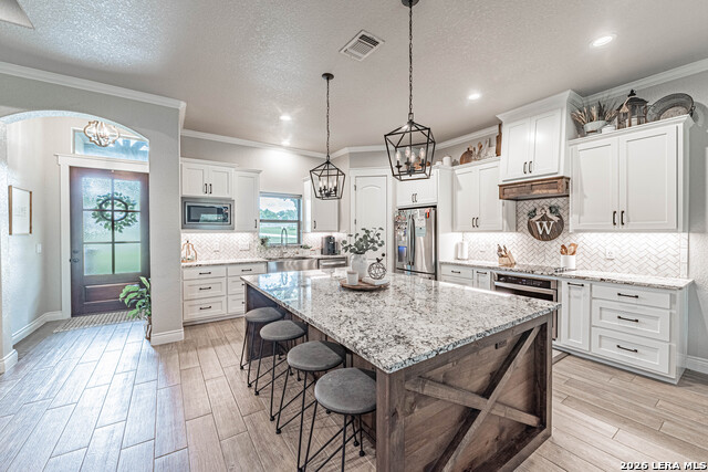 Image 13 of 44 For 117 Shelby  