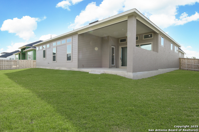 Listing photo id 24 for 524 Cotorra Springs