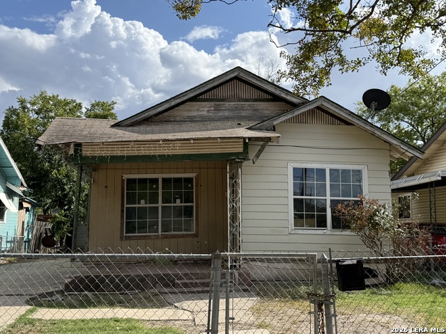 Details for 3134 Travis St W, San Antonio, TX 78207