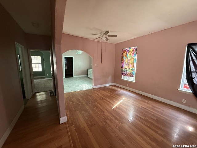 Image 4 of 13 For 3134 Travis St W