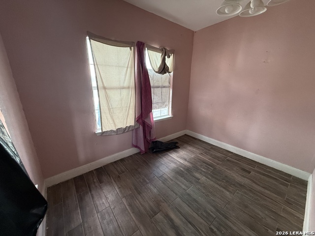 Image 5 of 13 For 3134 Travis St W