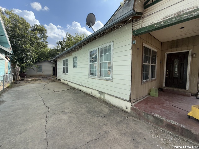 Image 9 of 13 For 3134 Travis St W