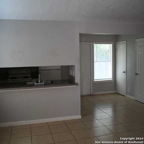 Image 2 of 7 For 5527 Lochmoor  2