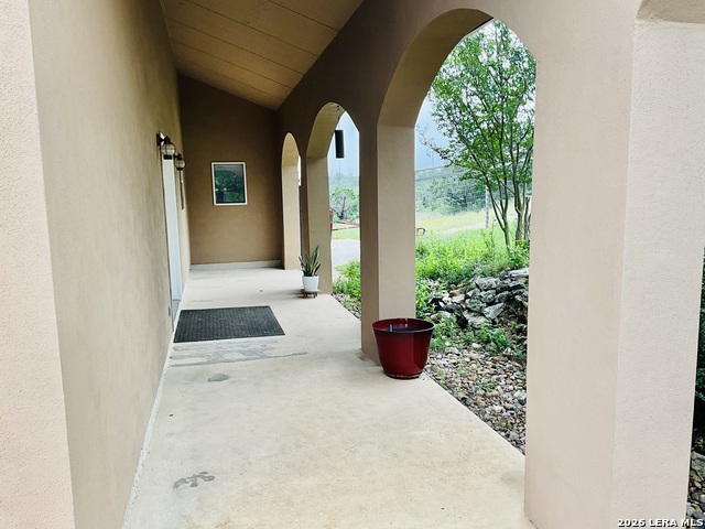 Listing photo id 3 for 180 County Road 2750