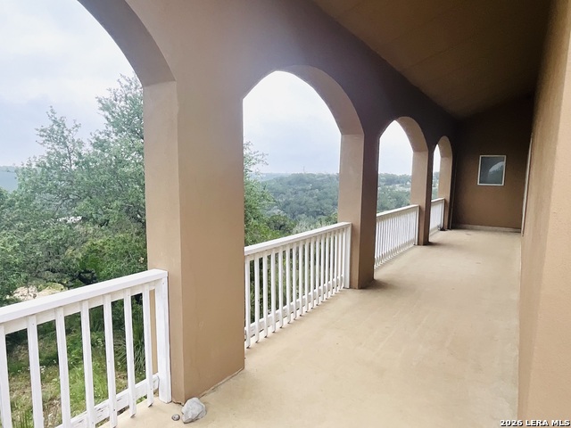 Listing photo id 4 for 180 County Road 2750