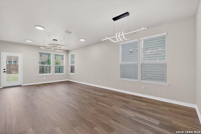 Image 3 of 37 For 3520 Under Par